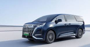 Penjualan Mobil Listrik Maret 2025: Denza Ungguli Wuling dan Hyundai?