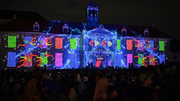 Jakarta Light Festival 2025: Perpaduan Cahaya dan Warisan Budaya di Kota Tua